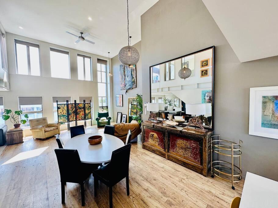 Stunning New York Loft Gallery Christchurch Exterior foto